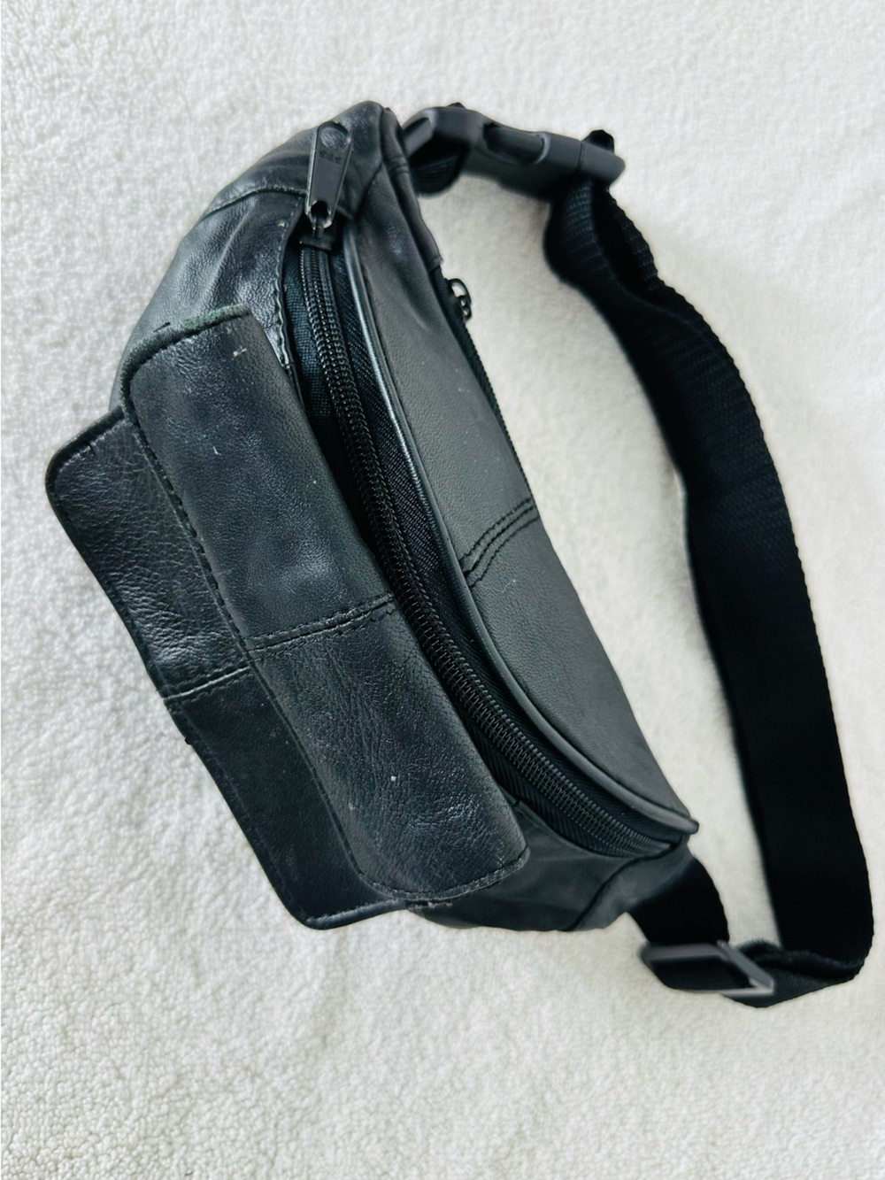 Vintage 90s Black Leather Fanny Pack Hip Purse Bum Bag Festival Waist Purse